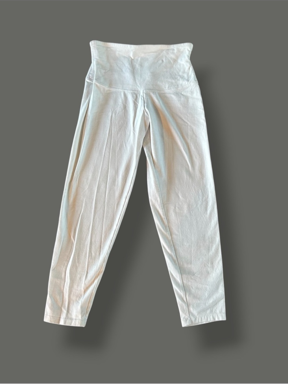 [Yummie] White Capris Leggings